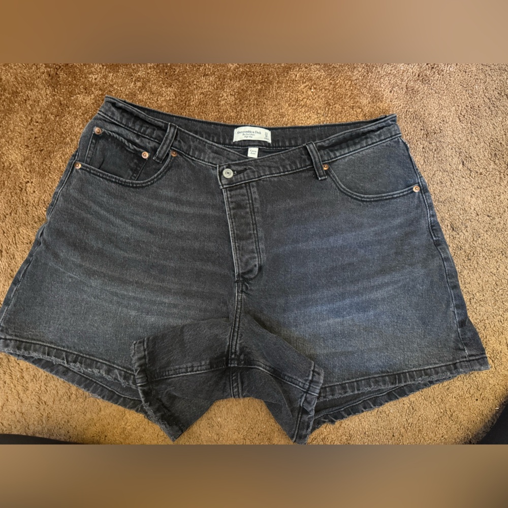 Abercrombie & Fitch Black Wash High-Rise Jean Shorts